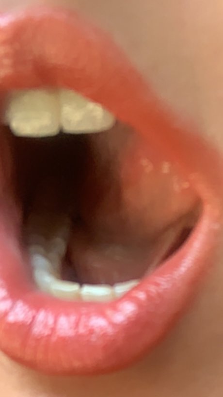 Nacktes geleaktes OnlyFans-Foto von Tiny Feet
