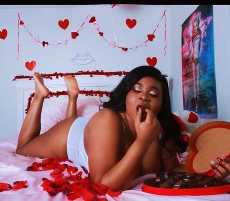 Nacktes geleaktes OnlyFans-Foto von Therealblacklola
