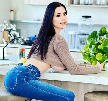 Nacktes geleaktes OnlyFans-Foto von Marisol Yotta