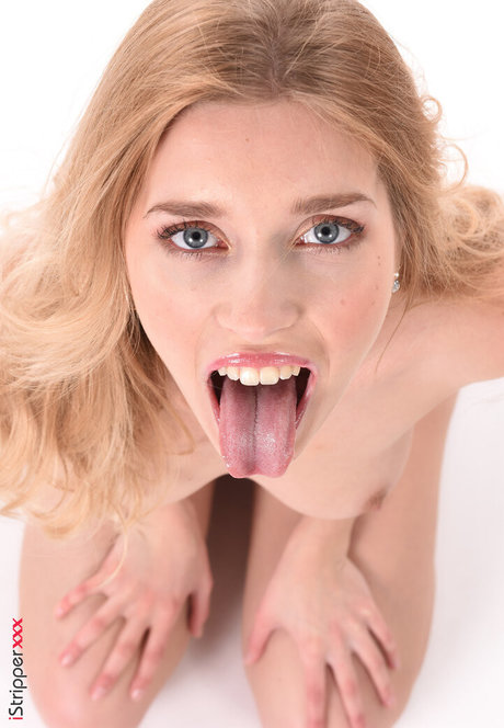 Nacktes geleaktes OnlyFans-Foto von Freya Mayer