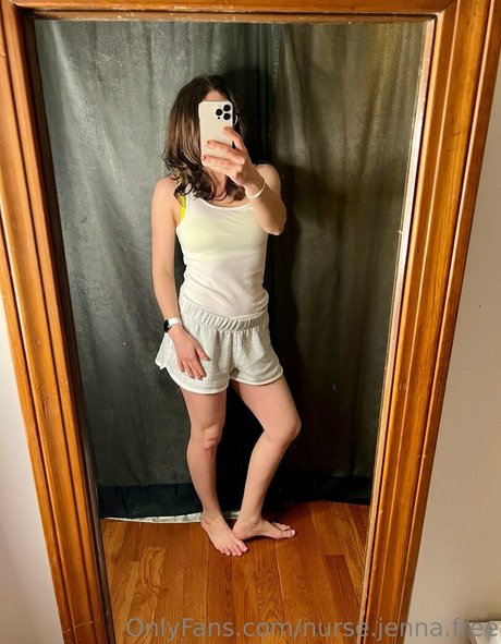 Nacktes geleaktes OnlyFans-Foto von Nursejennafree