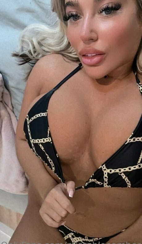 Nacktes geleaktes OnlyFans-Foto von Misschloeamber