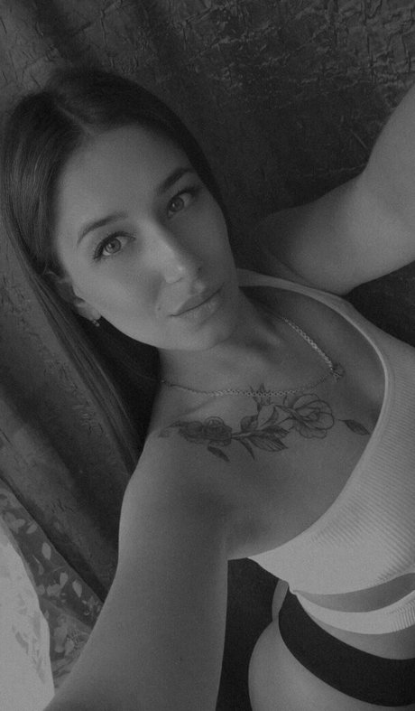 Nacktes geleaktes OnlyFans-Foto von Anna Cheban