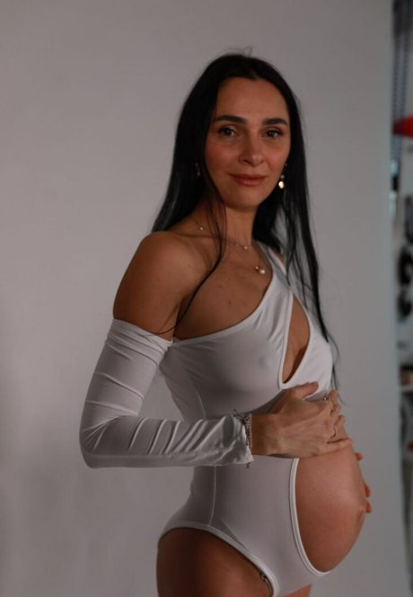 Nacktes geleaktes OnlyFans-Foto von Yladoyla