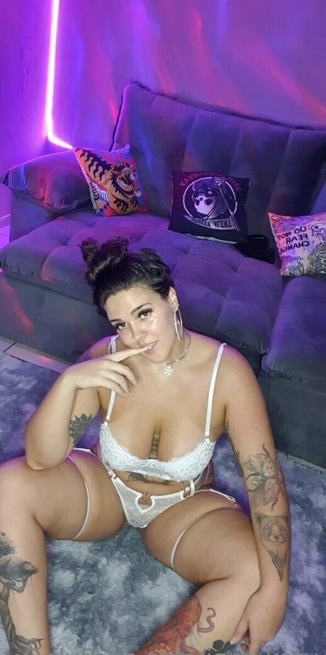 Nacktes geleaktes OnlyFans-Foto von Iamkaty