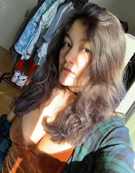 Nacktes geleaktes OnlyFans-Foto von Liskissesf