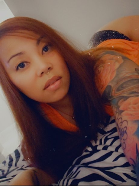 Nacktes geleaktes OnlyFans-Foto von T L A