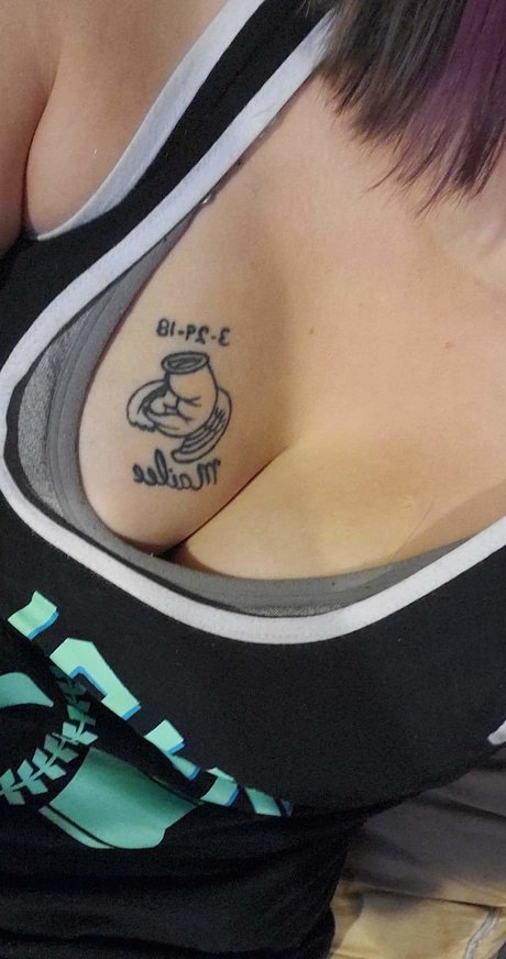 Nacktes geleaktes OnlyFans-Foto von Pixie Kitten