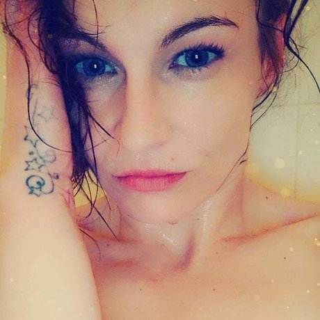 Nacktes geleaktes OnlyFans-Foto von Little Miss Malicious