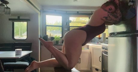 Nacktes geleaktes OnlyFans-Foto von June