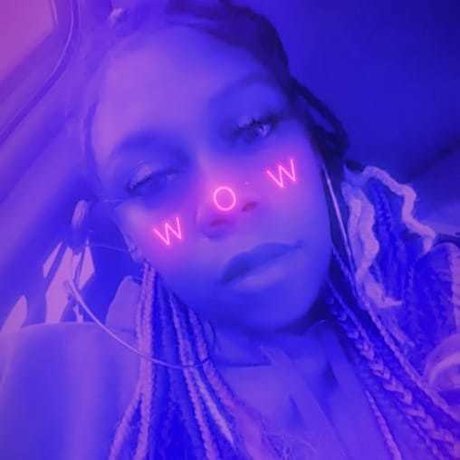 Nacktes geleaktes OnlyFans-Foto von Mia Nichole