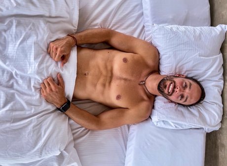 Nacktes geleaktes OnlyFans-Foto von David Yones