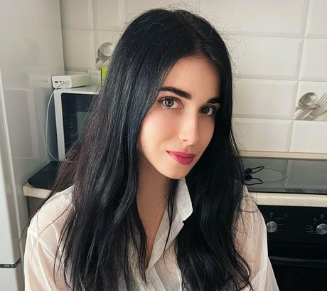 Nacktes geleaktes OnlyFans-Foto von Hanabityan