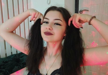 Nacktes geleaktes OnlyFans-Foto von Rada03