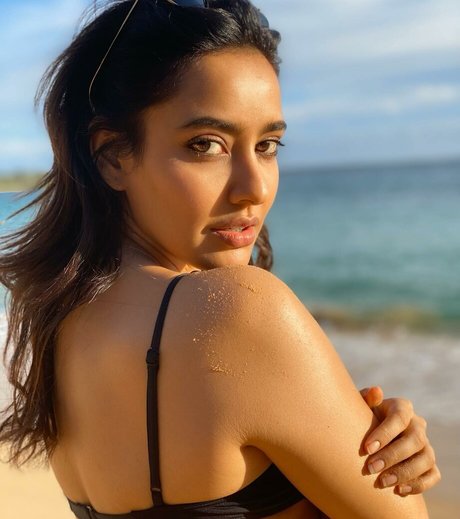 Nacktes geleaktes OnlyFans-Foto von Neha Sharma