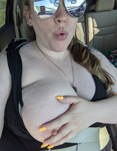 Nacktes geleaktes OnlyFans-Foto von Bbwgoddesssara