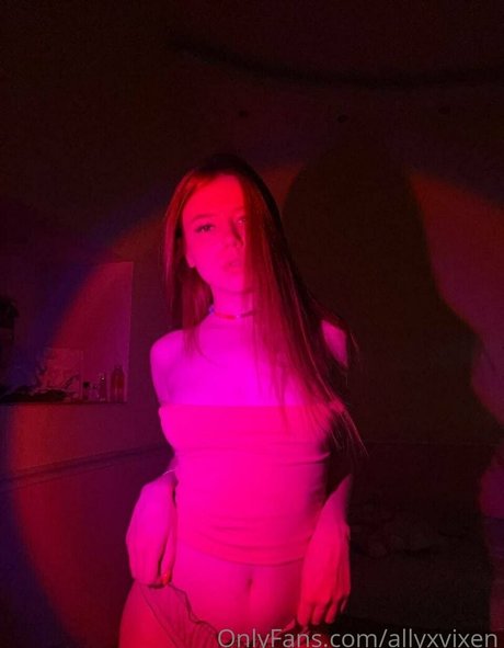 Nacktes geleaktes OnlyFans-Foto von Stacyxspicy