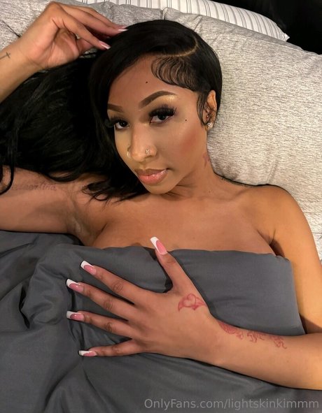 Nacktes geleaktes OnlyFans-Foto von Lightskinkim