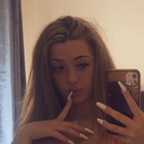 Nacktes geleaktes OnlyFans-Foto von Kalen Louise