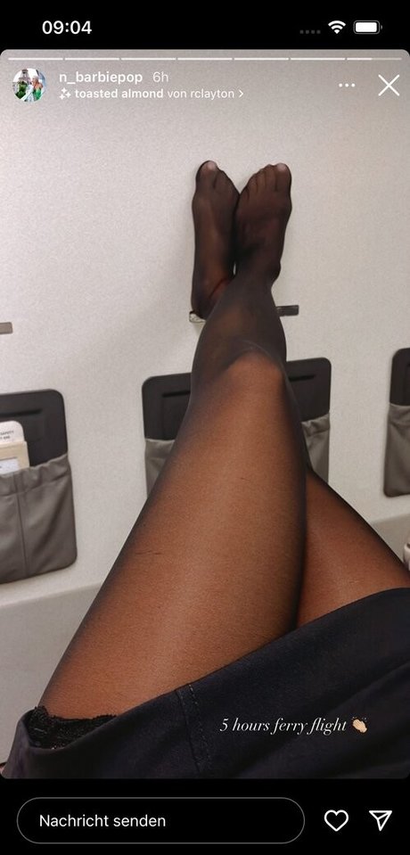 Allaboutfeetandnylons