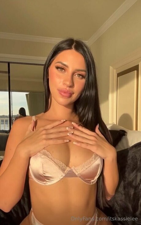 Nacktes geleaktes OnlyFans-Foto von Itskassielee