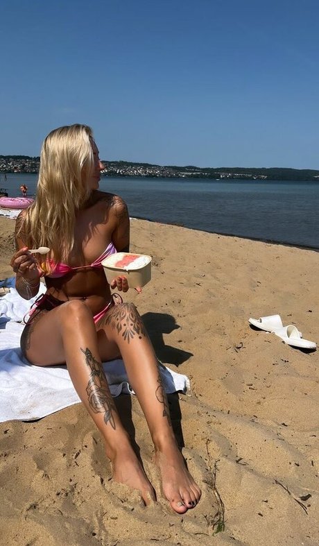Nacktes geleaktes OnlyFans-Foto von Nicci Hernestig