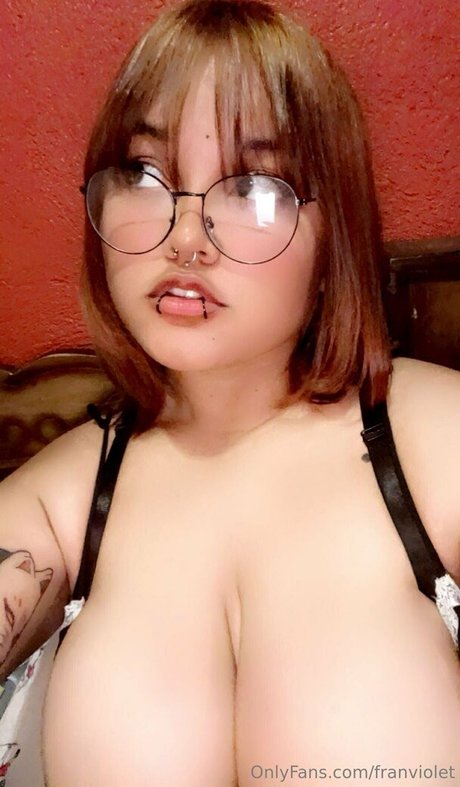 Nacktes geleaktes OnlyFans-Foto von Franviolet