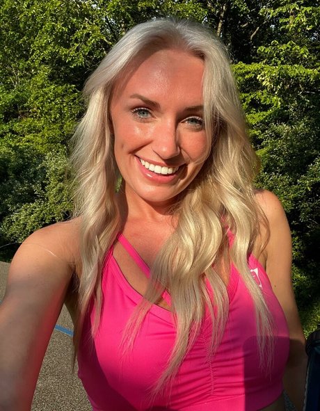 Nacktes geleaktes OnlyFans-Foto von Maddyspremium