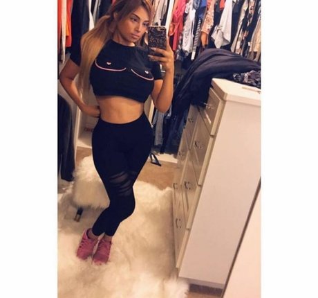 Nacktes geleaktes OnlyFans-Foto von Sekzzibunnie