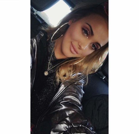 Nacktes geleaktes OnlyFans-Foto von Bobbie Cook