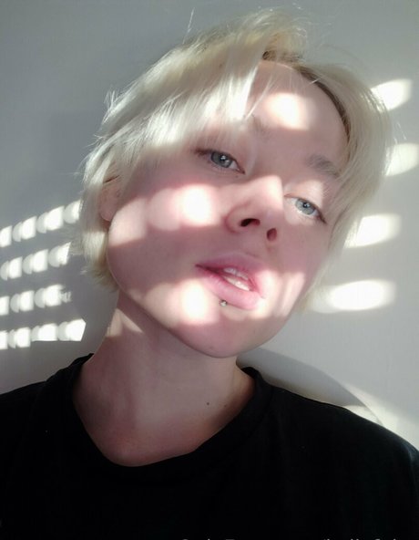 Nacktes geleaktes OnlyFans-Foto von Kellyfairy