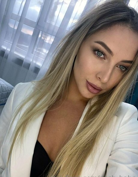 Nacktes geleaktes OnlyFans-Foto von Poshbabe