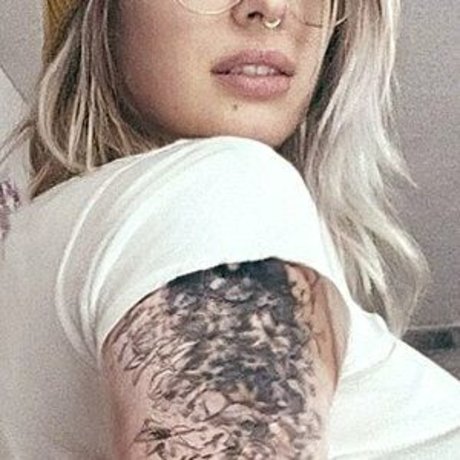 Nacktes geleaktes OnlyFans-Foto von Missfaves