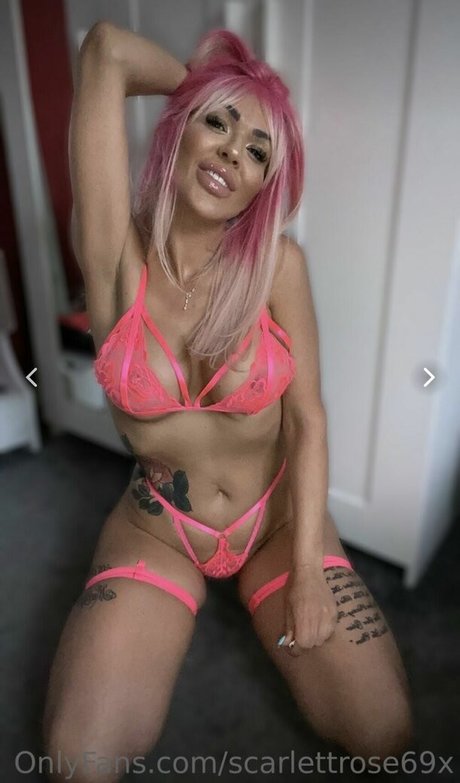 Nacktes geleaktes OnlyFans-Foto von Scarlettrose69x