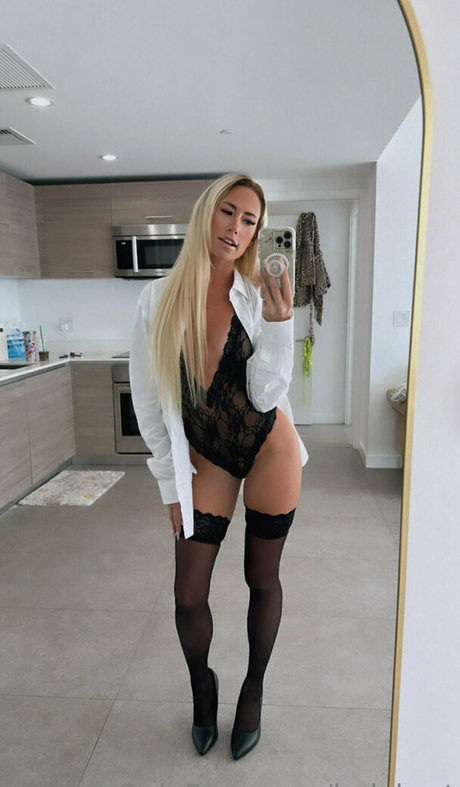 Nacktes geleaktes OnlyFans-Foto von Ladyhart