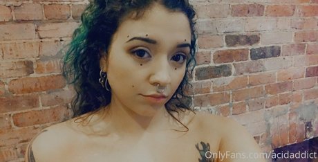 Nacktes geleaktes OnlyFans-Foto von Acidaddict