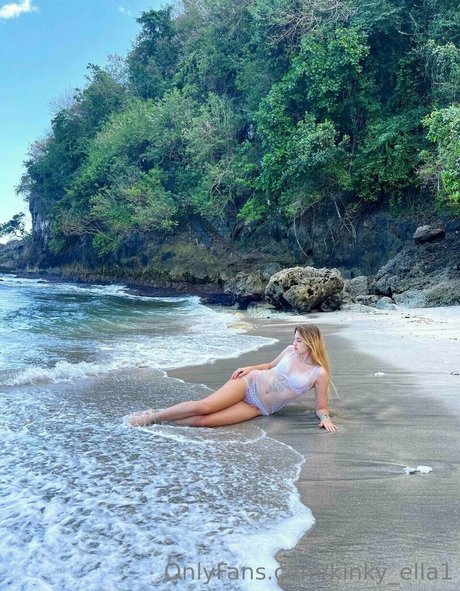 Nacktes geleaktes OnlyFans-Foto von Kinkyella1