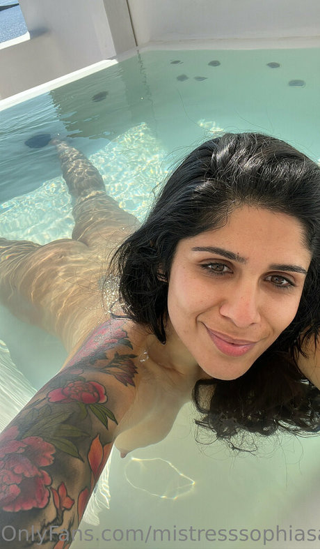 Mistresssophiasahara