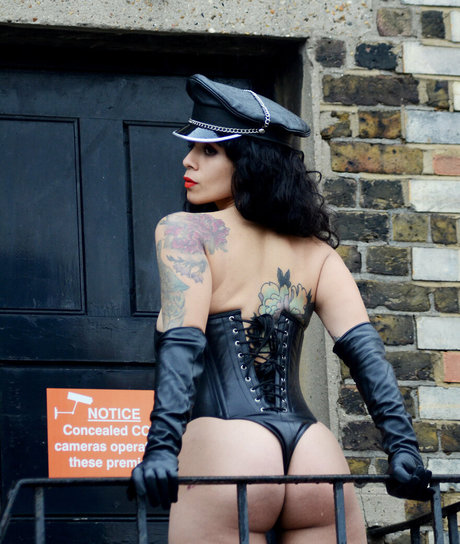 Mistresssophiasahara