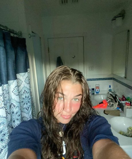 Nacktes geleaktes OnlyFans-Foto von Andreaposnerrr