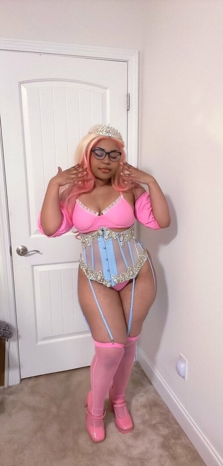 Nacktes geleaktes OnlyFans-Foto von Ria Parker