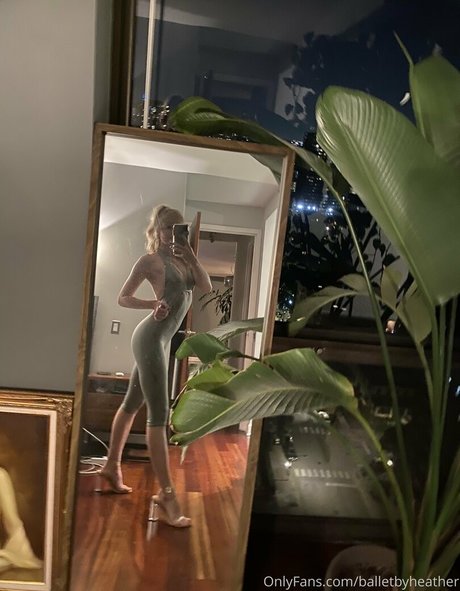 Nacktes geleaktes OnlyFans-Foto von Balletbyheather