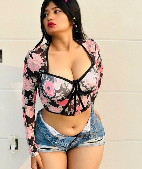 Nacktes geleaktes OnlyFans-Foto von Neha Singh