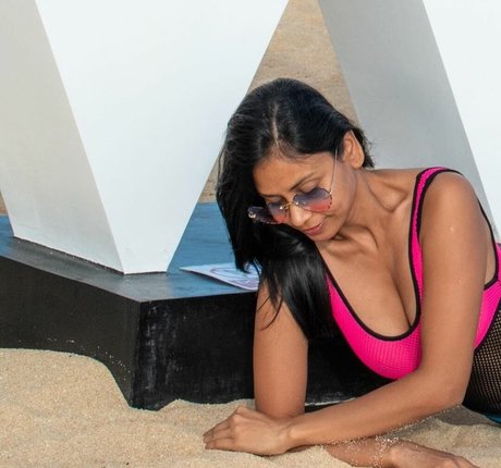 Nacktes geleaktes OnlyFans-Foto von Shivani