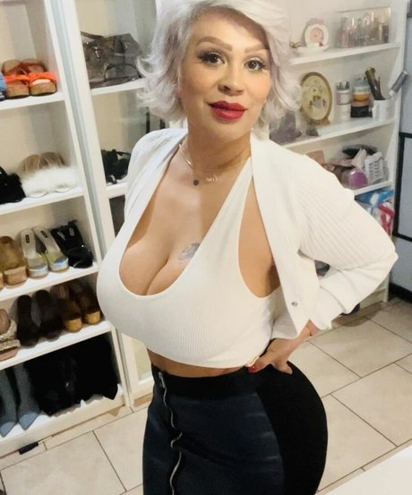 Myra La Chula