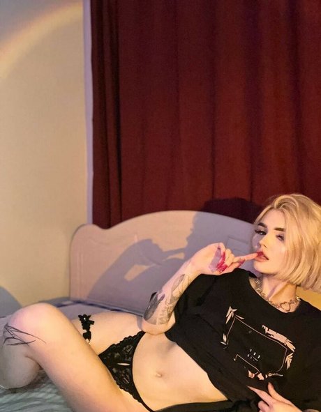 Nacktes geleaktes OnlyFans-Foto von Sofaaaaaaaa