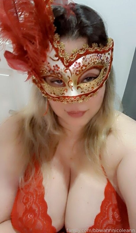 Bbwannnicoleann
