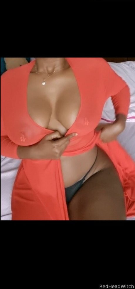 Nacktes geleaktes OnlyFans-Foto von Aphroditethewitch