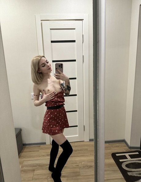Nacktes geleaktes OnlyFans-Foto von Slykorina