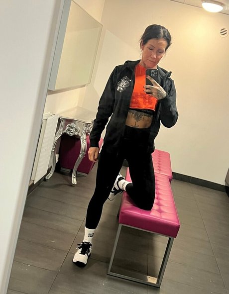 Nacktes geleaktes OnlyFans-Foto von Alpheratz